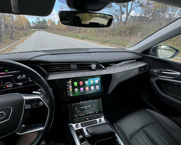 Серый Ауди E-Tron, объемом двигателя 0 л и пробегом 145 тыс. км за 29500 $, фото 65 на Automoto.ua