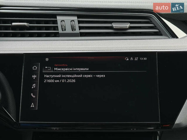 Серый Ауди E-Tron, объемом двигателя 0 л и пробегом 104 тыс. км за 39820 $, фото 62 на Automoto.ua