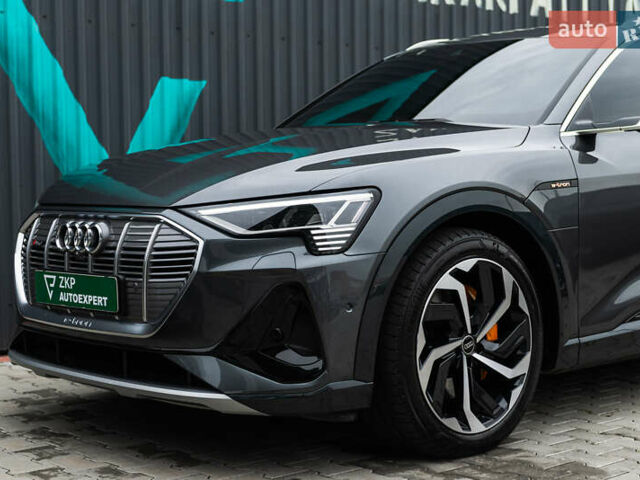 Серый Ауди E-Tron, объемом двигателя 0 л и пробегом 33 тыс. км за 53000 $, фото 16 на Automoto.ua