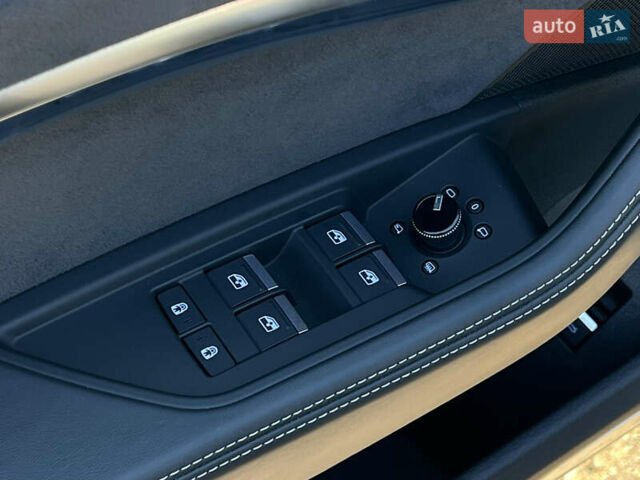 Серый Ауди E-Tron, объемом двигателя 0 л и пробегом 42 тыс. км за 47848 $, фото 55 на Automoto.ua