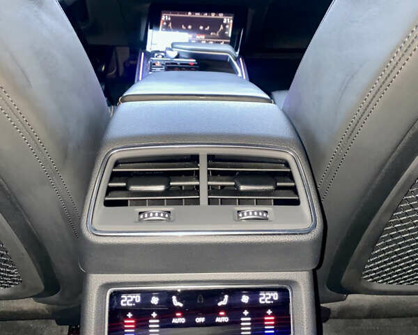 Сірий Ауді E-Tron, об'ємом двигуна 0 л та пробігом 43 тис. км за 45500 $, фото 30 на Automoto.ua