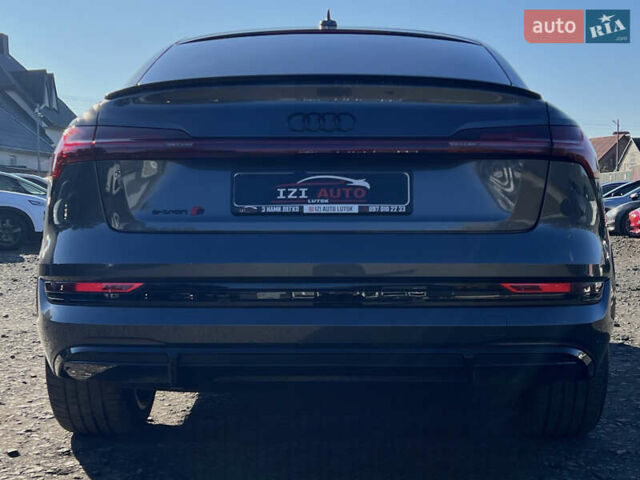 Серый Ауди E-Tron, объемом двигателя 0 л и пробегом 42 тыс. км за 47848 $, фото 6 на Automoto.ua