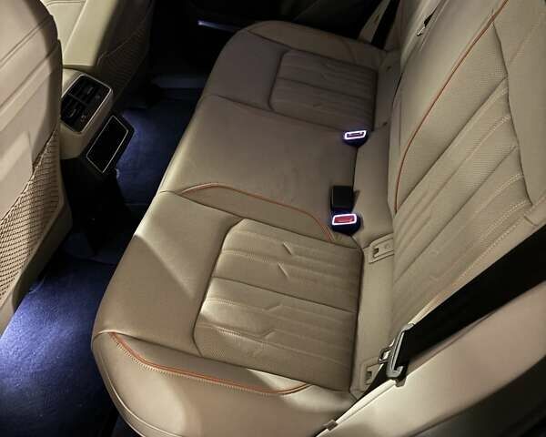 Серый Ауди E-Tron, объемом двигателя 0 л и пробегом 25 тыс. км за 44900 $, фото 31 на Automoto.ua