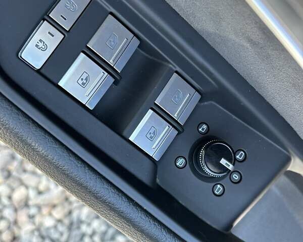 Серый Ауди E-Tron, объемом двигателя 0 л и пробегом 70 тыс. км за 39650 $, фото 40 на Automoto.ua