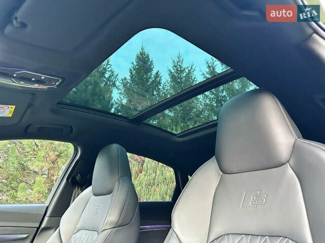 Серый Ауди E-Tron, объемом двигателя 0 л и пробегом 30 тыс. км за 21300 $, фото 3 на Automoto.ua