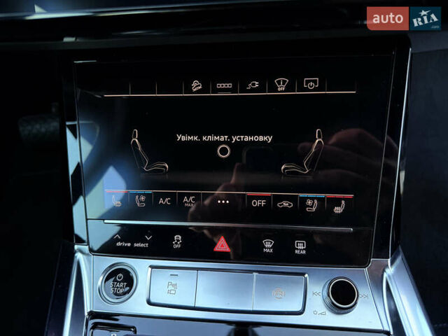 Серый Ауди E-Tron, объемом двигателя 0 л и пробегом 84 тыс. км за 39999 $, фото 32 на Automoto.ua
