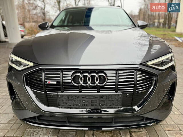 Сірий Ауді E-Tron, об'ємом двигуна 0 л та пробігом 39 тис. км за 46500 $, фото 3 на Automoto.ua