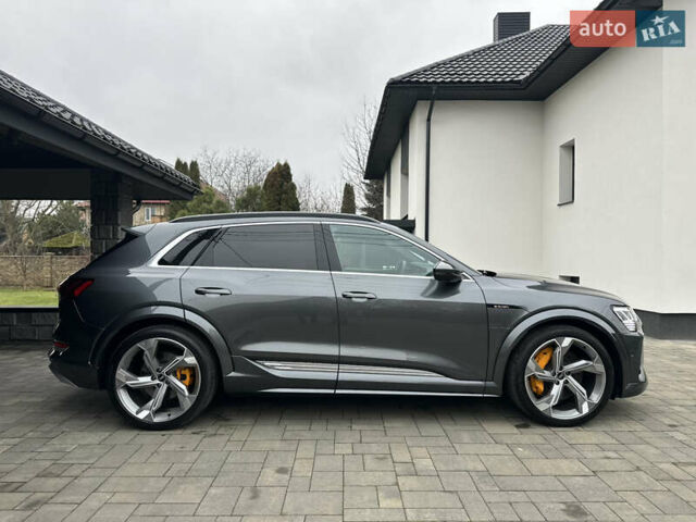 Сірий Ауді E-Tron, об'ємом двигуна 0 л та пробігом 22 тис. км за 49999 $, фото 3 на Automoto.ua