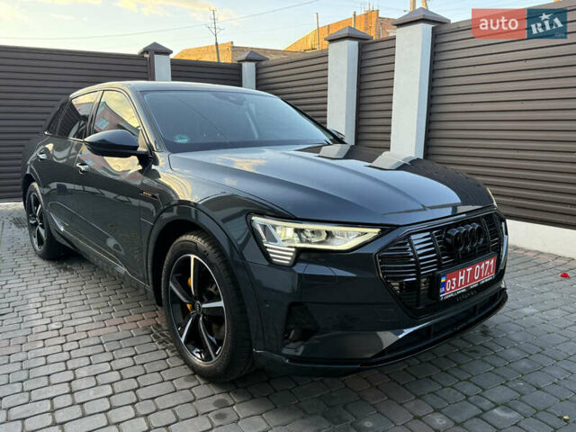 Серый Ауди E-Tron, объемом двигателя 0 л и пробегом 13 тыс. км за 36500 $, фото 12 на Automoto.ua
