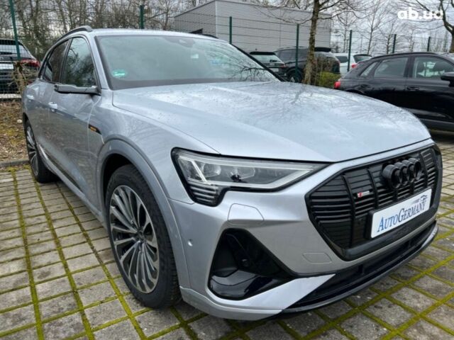 Серый Ауди E-Tron, объемом двигателя 0 л и пробегом 25 тыс. км за 54123 $, фото 3 на Automoto.ua