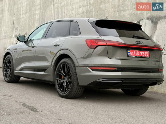 Серый Ауди E-Tron, объемом двигателя 0 л и пробегом 104 тыс. км за 39820 $, фото 13 на Automoto.ua