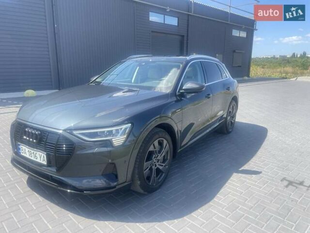 Сірий Ауді E-Tron, об'ємом двигуна 0 л та пробігом 26 тис. км за 34000 $, фото 12 на Automoto.ua