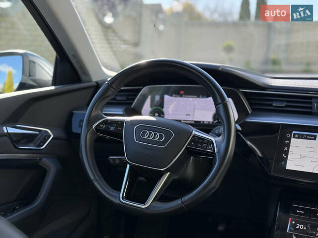 Серый Ауди E-Tron, объемом двигателя 0 л и пробегом 90 тыс. км за 33000 $, фото 45 на Automoto.ua