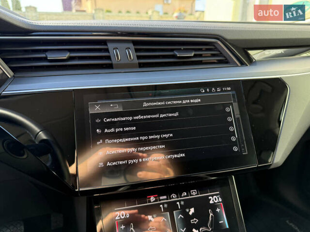 Серый Ауди E-Tron, объемом двигателя 0 л и пробегом 90 тыс. км за 33000 $, фото 61 на Automoto.ua