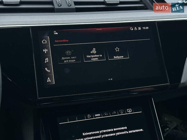 Серый Ауди E-Tron, объемом двигателя 0 л и пробегом 48 тыс. км за 49999 $, фото 60 на Automoto.ua