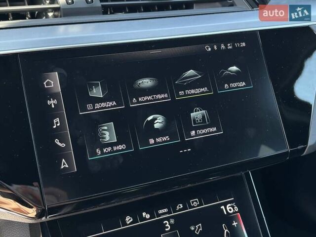 Серый Ауди E-Tron, объемом двигателя 0 л и пробегом 70 тыс. км за 39650 $, фото 33 на Automoto.ua