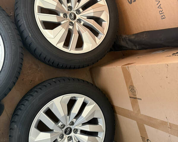 Серый Ауди E-Tron, объемом двигателя 0 л и пробегом 65 тыс. км за 53900 $, фото 41 на Automoto.ua