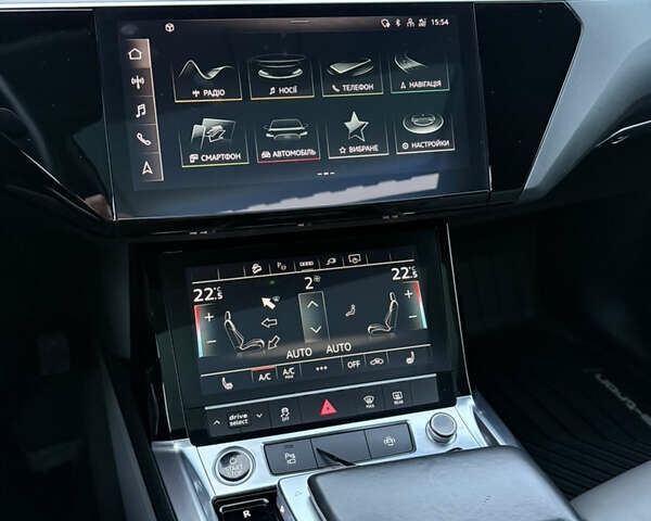 Серый Ауди E-Tron, объемом двигателя 0 л и пробегом 197 тыс. км за 23900 $, фото 29 на Automoto.ua