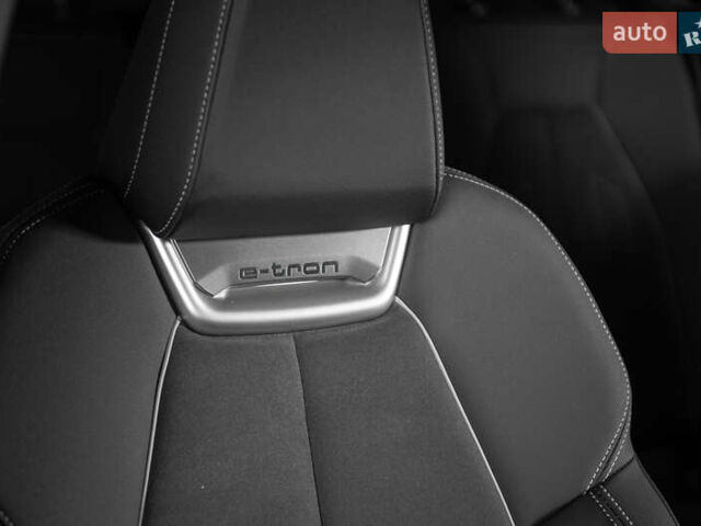 Серый Ауди E-Tron, объемом двигателя 0 л и пробегом 11 тыс. км за 31900 $, фото 45 на Automoto.ua