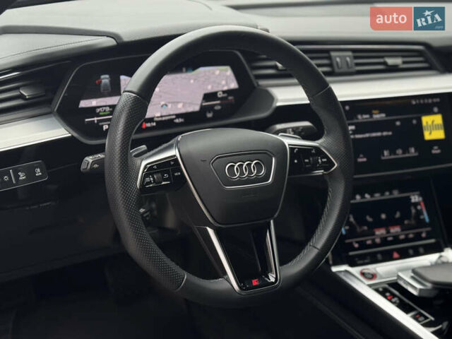 Серый Ауди E-Tron, объемом двигателя 0 л и пробегом 59 тыс. км за 44999 $, фото 21 на Automoto.ua