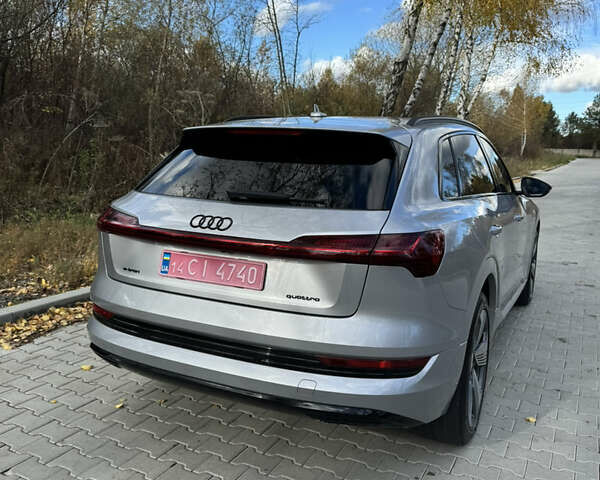 Серый Ауди E-Tron, объемом двигателя 0 л и пробегом 145 тыс. км за 29500 $, фото 17 на Automoto.ua