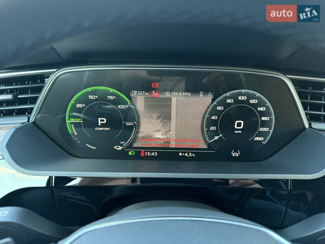 Серый Ауди E-Tron, объемом двигателя 0 л и пробегом 13 тыс. км за 36500 $, фото 42 на Automoto.ua