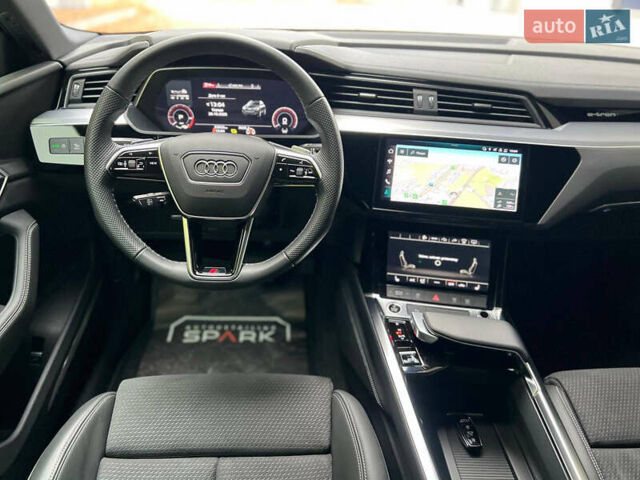 Серый Ауди E-Tron, объемом двигателя 0 л и пробегом 32 тыс. км за 43500 $, фото 37 на Automoto.ua