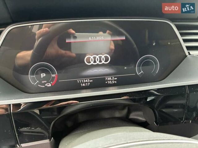Серый Ауди E-Tron, объемом двигателя 0 л и пробегом 112 тыс. км за 31900 $, фото 78 на Automoto.ua
