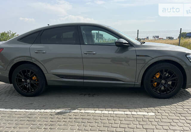 Серый Ауди E-Tron, объемом двигателя 0 л и пробегом 58 тыс. км за 44950 $, фото 8 на Automoto.ua