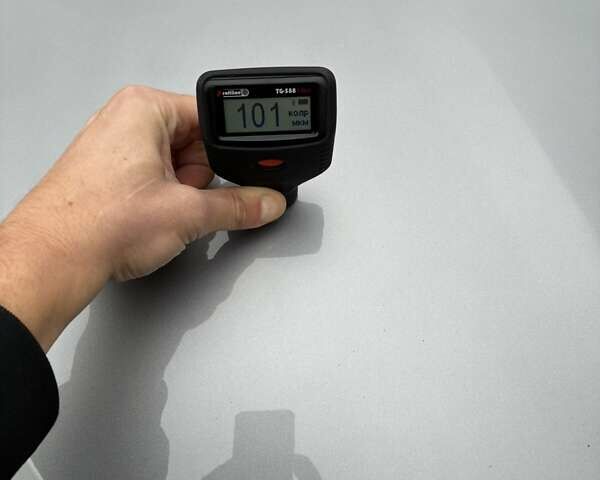 Серый Ауди E-Tron, объемом двигателя 0 л и пробегом 112 тыс. км за 31900 $, фото 101 на Automoto.ua