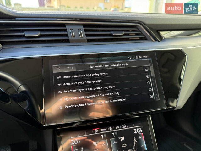 Серый Ауди E-Tron, объемом двигателя 0 л и пробегом 90 тыс. км за 33000 $, фото 62 на Automoto.ua