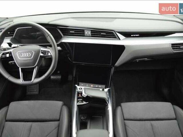 Серый Ауди E-Tron, объемом двигателя 0 л и пробегом 8 тыс. км за 49900 $, фото 5 на Automoto.ua