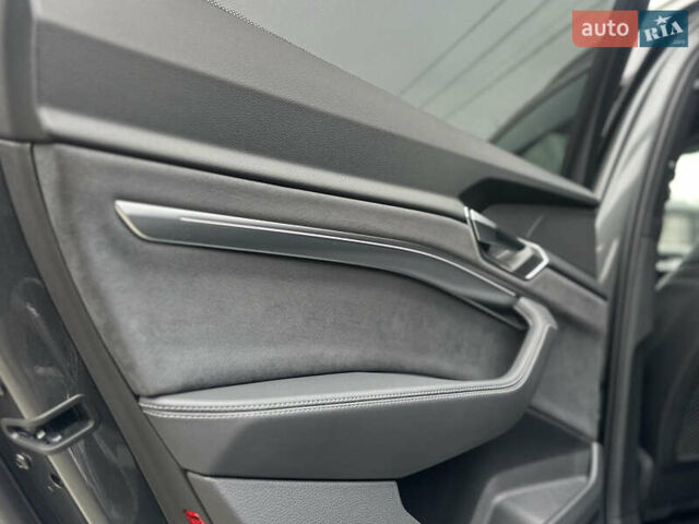 Сірий Ауді E-Tron, об'ємом двигуна 0 л та пробігом 48 тис. км за 49999 $, фото 74 на Automoto.ua