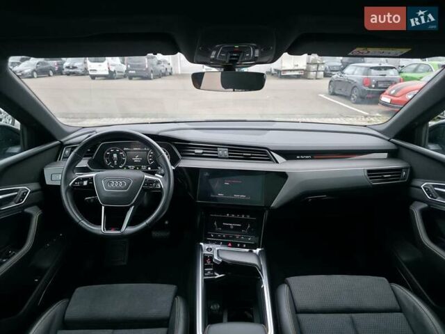 Серый Ауди E-Tron, объемом двигателя 0 л и пробегом 149 тыс. км за 36900 $, фото 14 на Automoto.ua