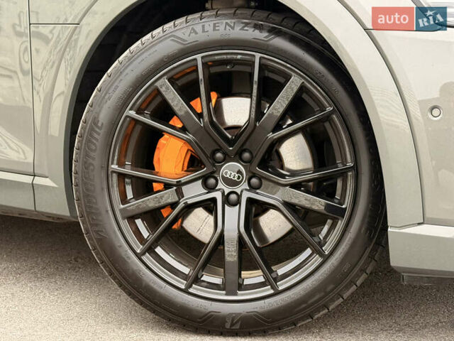 Серый Ауди E-Tron, объемом двигателя 0 л и пробегом 104 тыс. км за 39820 $, фото 4 на Automoto.ua