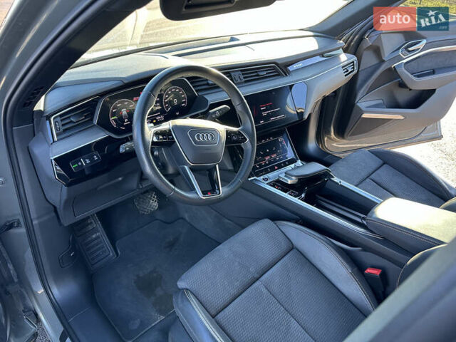 Сірий Ауді E-Tron, об'ємом двигуна 0 л та пробігом 58 тис. км за 45200 $, фото 15 на Automoto.ua