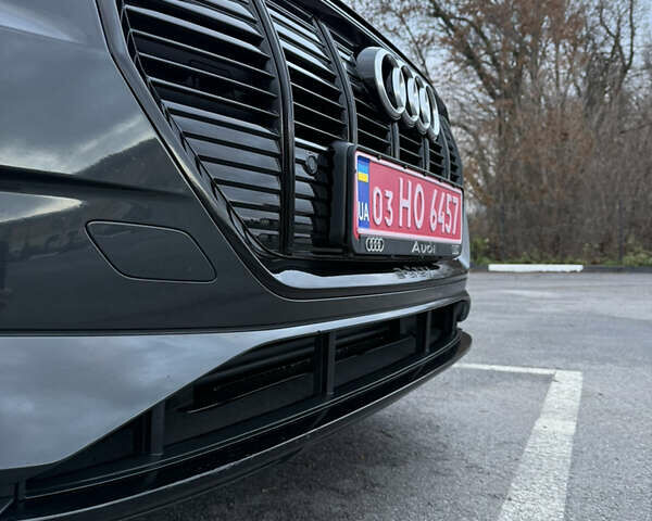 Серый Ауди E-Tron, объемом двигателя 0 л и пробегом 197 тыс. км за 23900 $, фото 15 на Automoto.ua