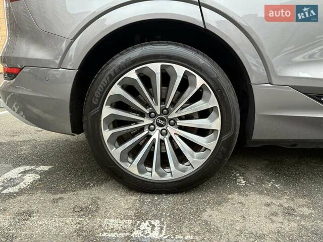 Серый Ауди E-Tron, объемом двигателя 0 л и пробегом 112 тыс. км за 31900 $, фото 38 на Automoto.ua