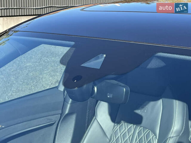 Серый Ауди E-Tron, объемом двигателя 0 л и пробегом 42 тыс. км за 47848 $, фото 17 на Automoto.ua