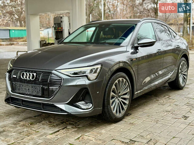 Сірий Ауді E-Tron, об'ємом двигуна 0 л та пробігом 39 тис. км за 46500 $, фото 20 на Automoto.ua