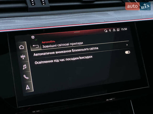 Серый Ауди E-Tron, объемом двигателя 0 л и пробегом 32 тыс. км за 41367 $, фото 84 на Automoto.ua