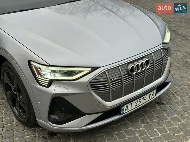 Сірий Ауді E-Tron, об'ємом двигуна 0 л та пробігом 80 тис. км за 39900 $, фото 24 на Automoto.ua