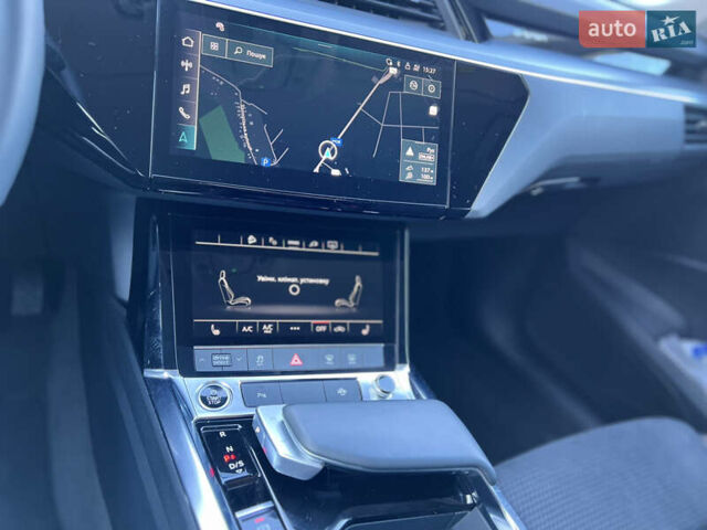 Серый Ауди E-Tron, объемом двигателя 0 л и пробегом 18 тыс. км за 42500 $, фото 41 на Automoto.ua