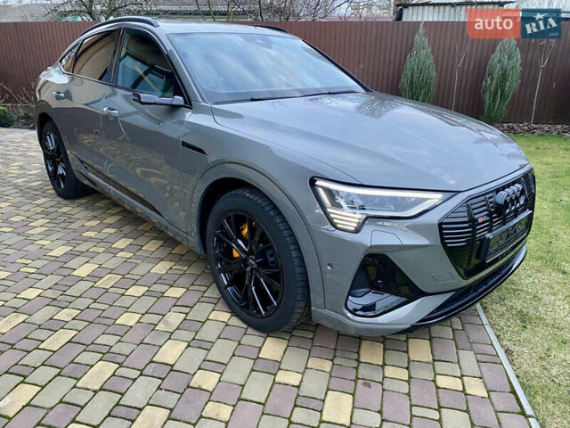 Сірий Ауді E-Tron, об'ємом двигуна 0 л та пробігом 43 тис. км за 45500 $, фото 9 на Automoto.ua