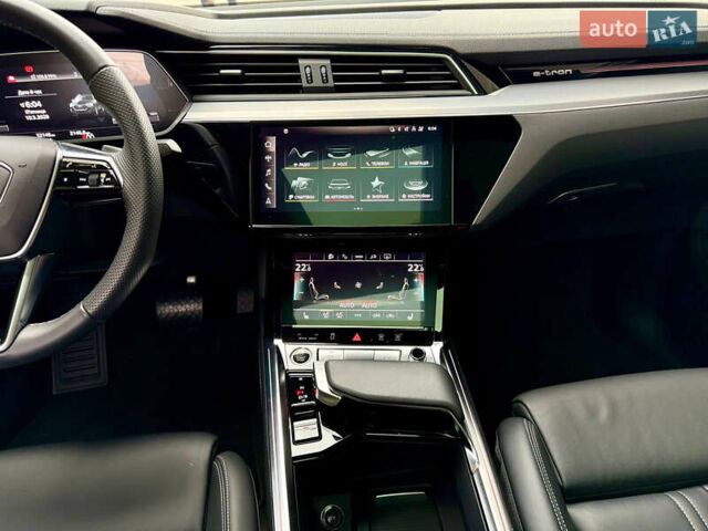 Серый Ауди E-Tron, объемом двигателя 0 л и пробегом 31 тыс. км за 46500 $, фото 44 на Automoto.ua