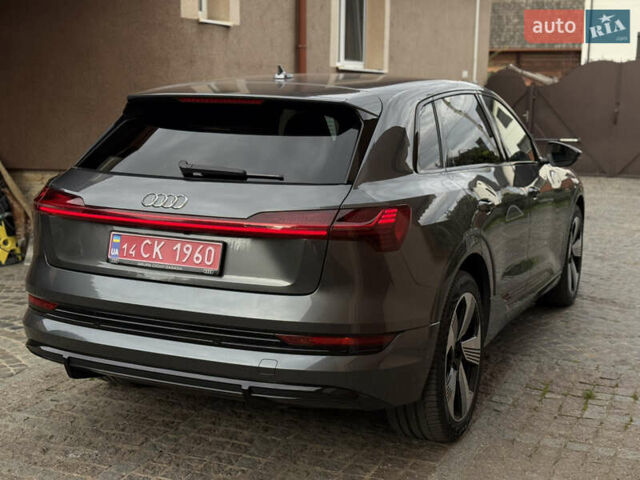 Серый Ауди E-Tron, объемом двигателя 0 л и пробегом 43 тыс. км за 41777 $, фото 17 на Automoto.ua