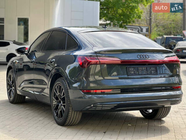 Серый Ауди E-Tron, объемом двигателя 0 л и пробегом 15 тыс. км за 42500 $, фото 13 на Automoto.ua