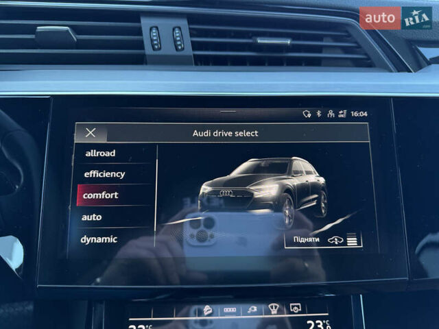 Серый Ауди E-Tron, объемом двигателя 0 л и пробегом 41 тыс. км за 48200 $, фото 39 на Automoto.ua