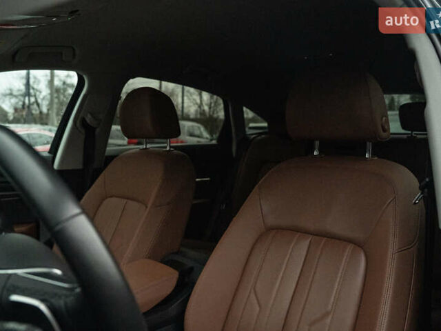 Сірий Ауді E-Tron, об'ємом двигуна 0 л та пробігом 64 тис. км за 37900 $, фото 39 на Automoto.ua