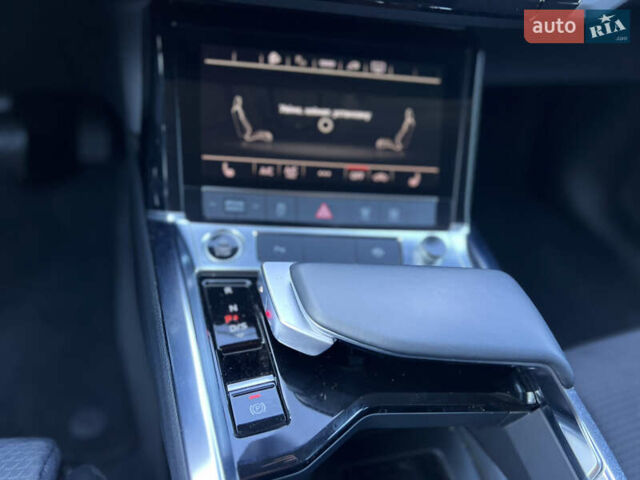 Серый Ауди E-Tron, объемом двигателя 0 л и пробегом 18 тыс. км за 42500 $, фото 40 на Automoto.ua